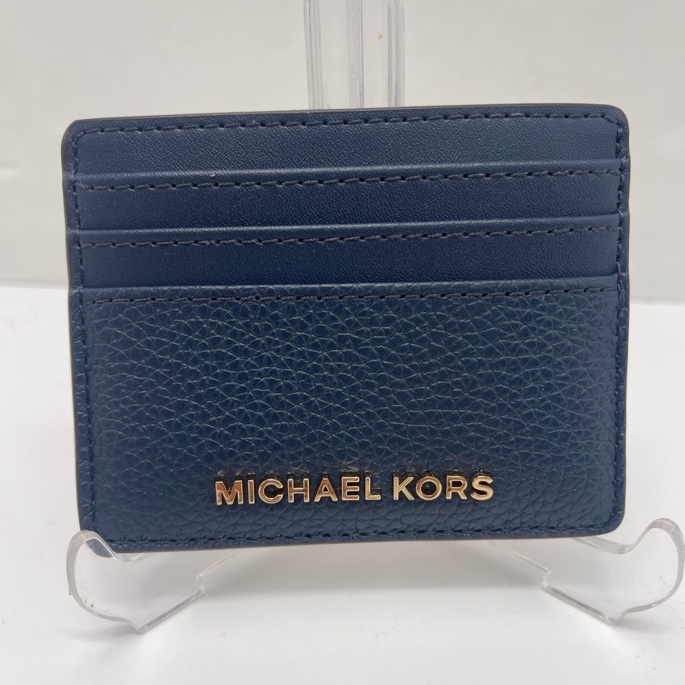 MICHAEL KORS
Large Pebbled Leather Card Holder Case
Navy
NWT - Picture 9 of 16
